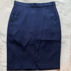 New without tags Womens navy Banana Republic skirt